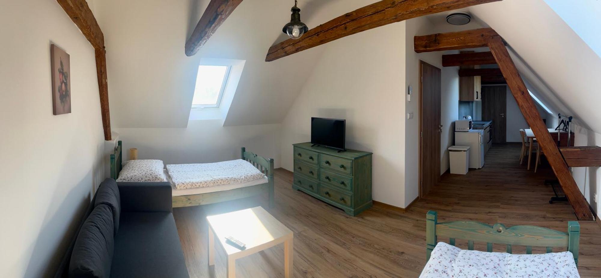 Apartmany Statek Bezdedice Hostomice Εξωτερικό φωτογραφία
